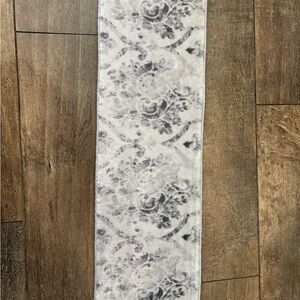 Gray and Ivory Floral Patterned Stair Rugs (Set of 12)